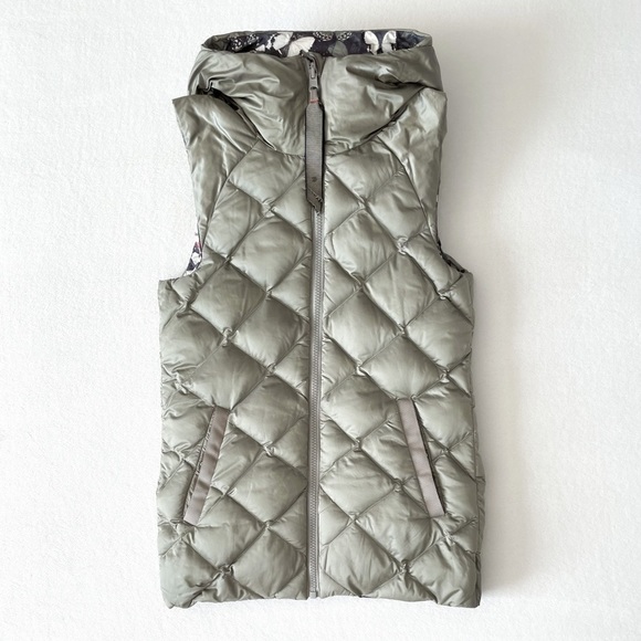lululemon athletica Jackets & Blazers - 𝅺lululemon The Fluffiest Vest